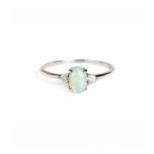 Sterling silver Opal diamond size 7:25 ring